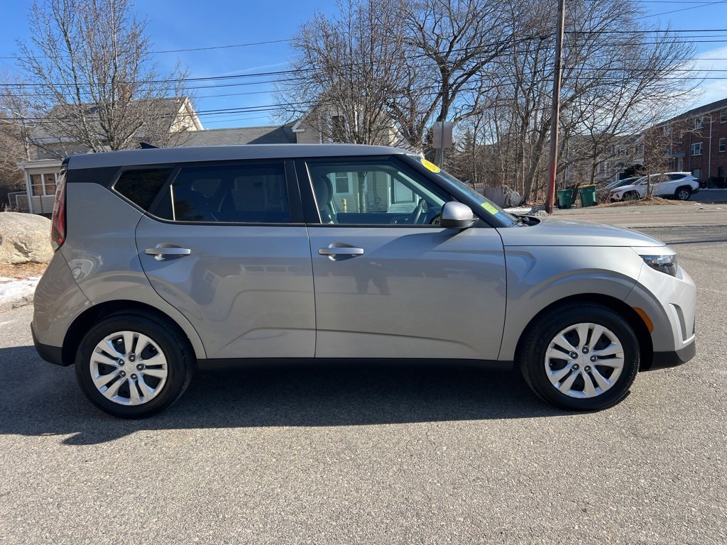 Certified 2023 Kia Soul LX image 6