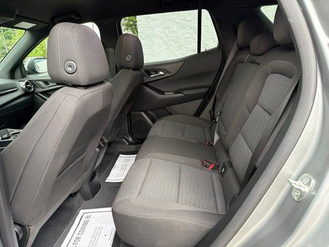 Used 2026 Chevrolet Equinox LT AWD/4WD image 13