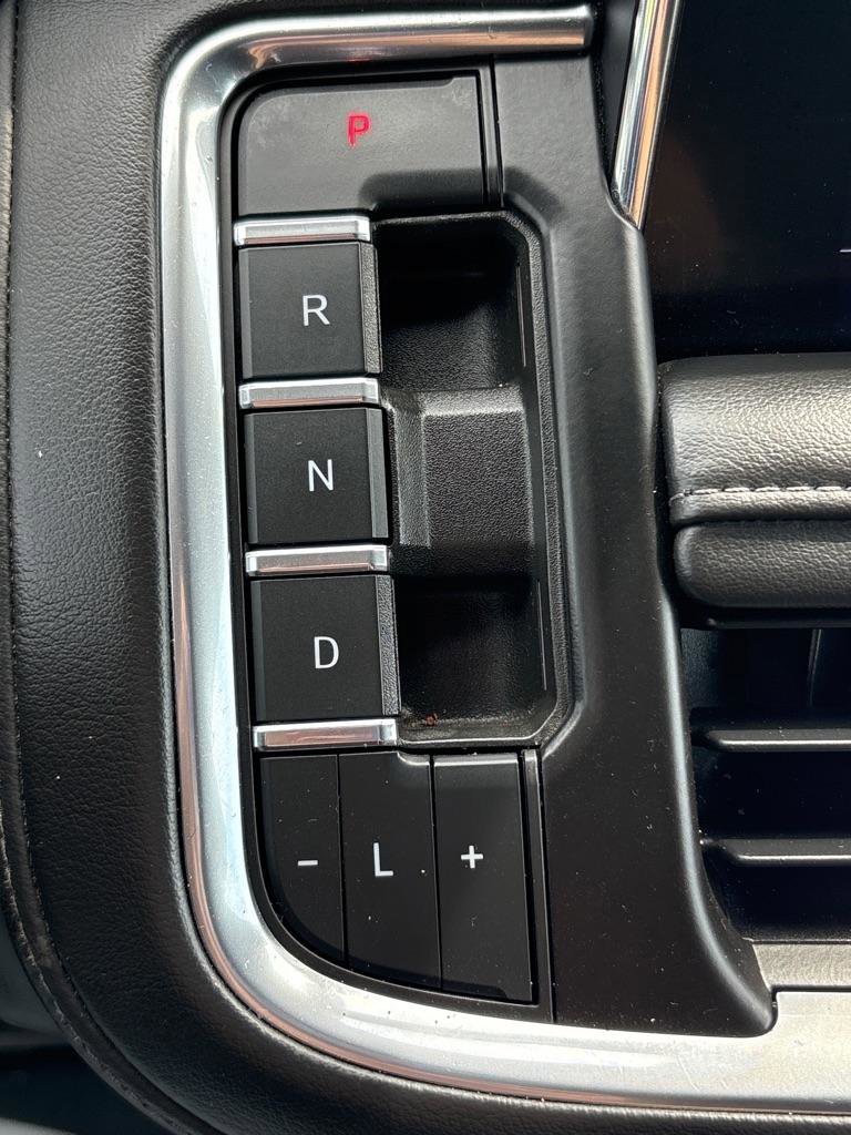 Used 2021 Chevrolet Suburban LT AWD/4WD image 26