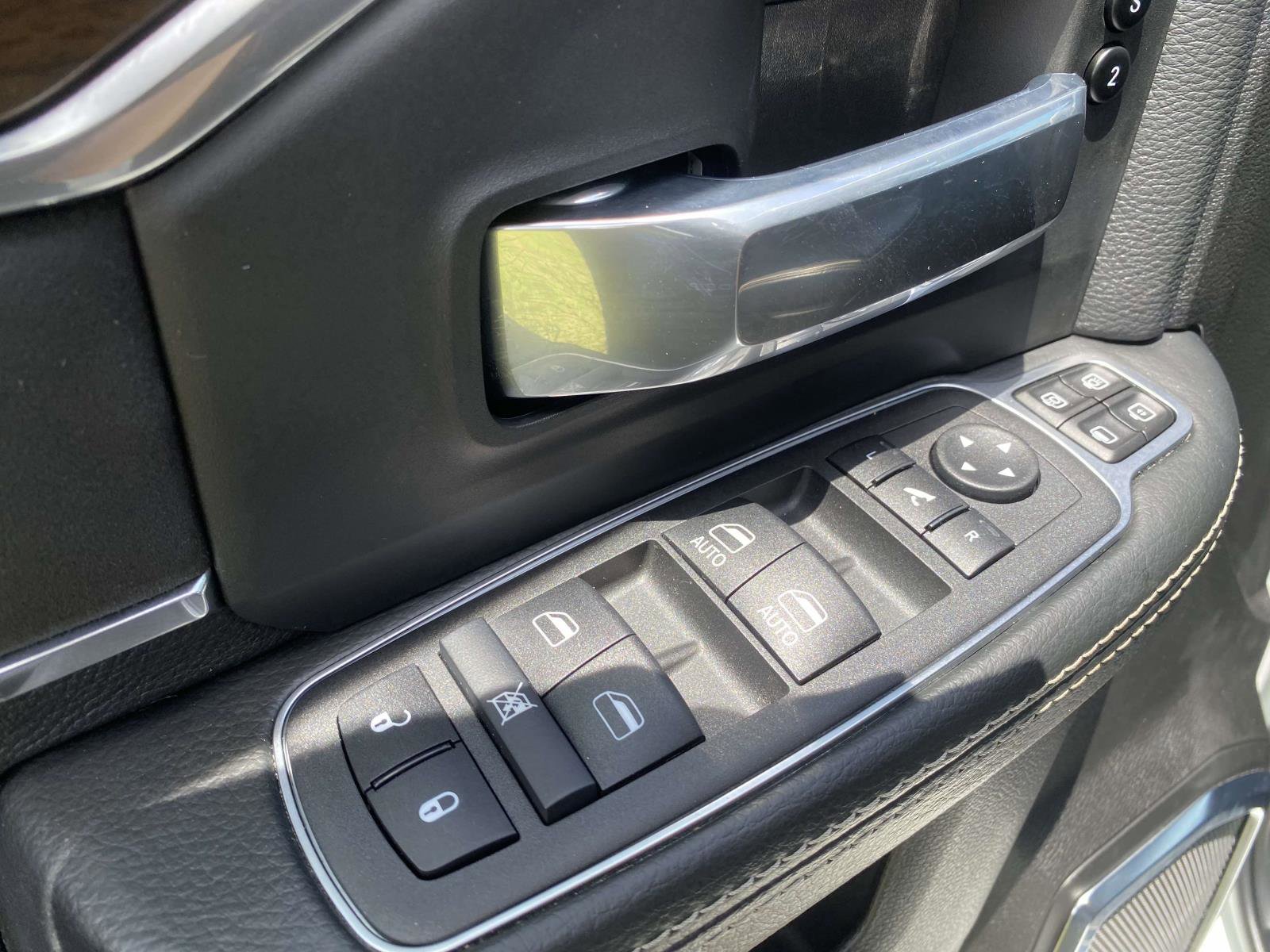 Used 2024 RAM 2500 Laramie w/ Safety Group AWD/4WD image 16