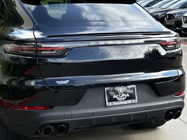 Used 2022 Porsche Cayenne Platinum Edition AWD/4WD image 6