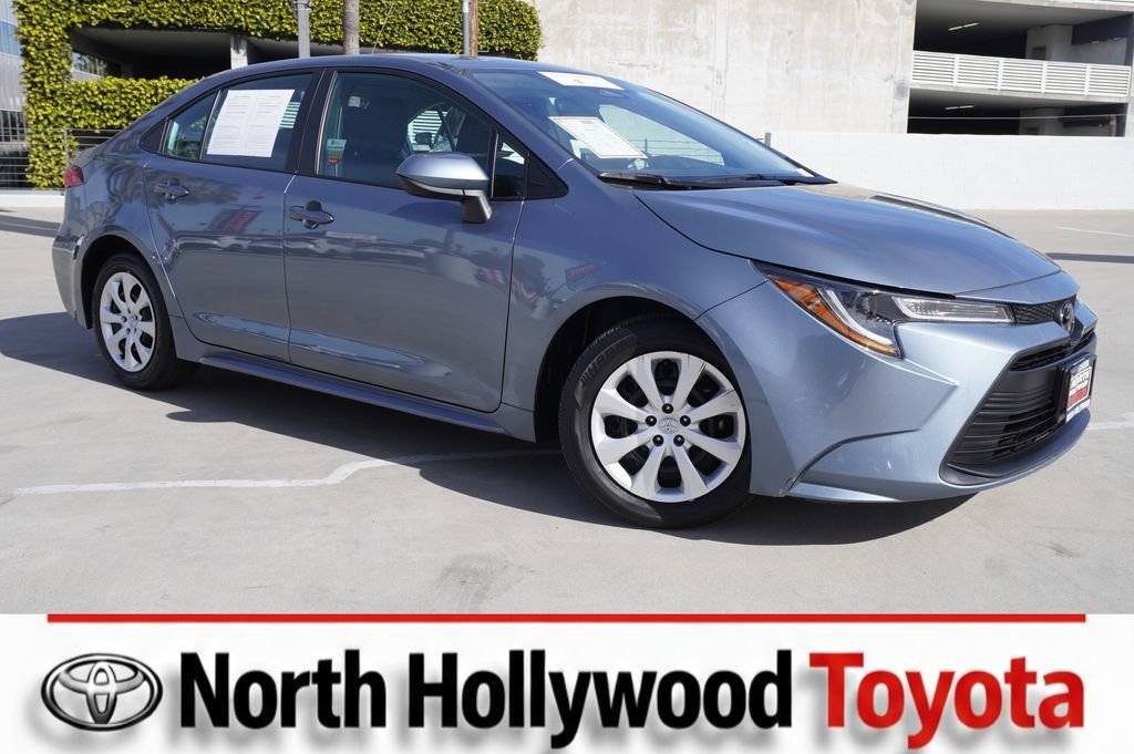 Certified 2025 Toyota Corolla LE image 1