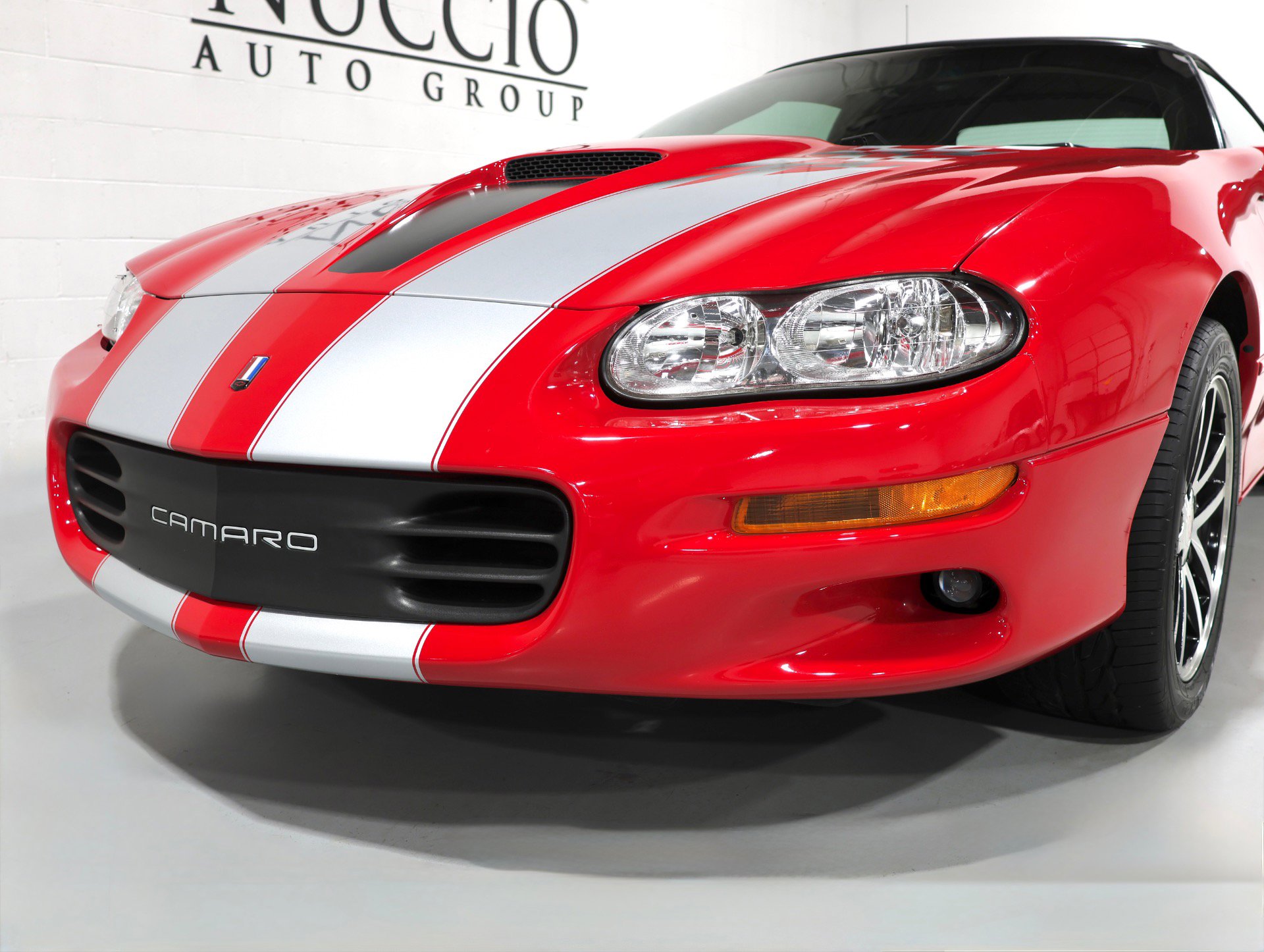 Used 2002 Chevrolet Camaro Z28 w/ SS Performance/Appearance Pkg RWD image 6