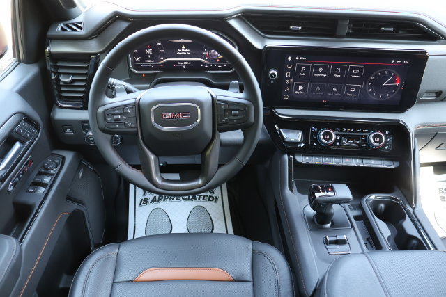 Used 2025 GMC Sierra 1500 AT4 w/ AT4 Premium Package AWD/4WD image 6