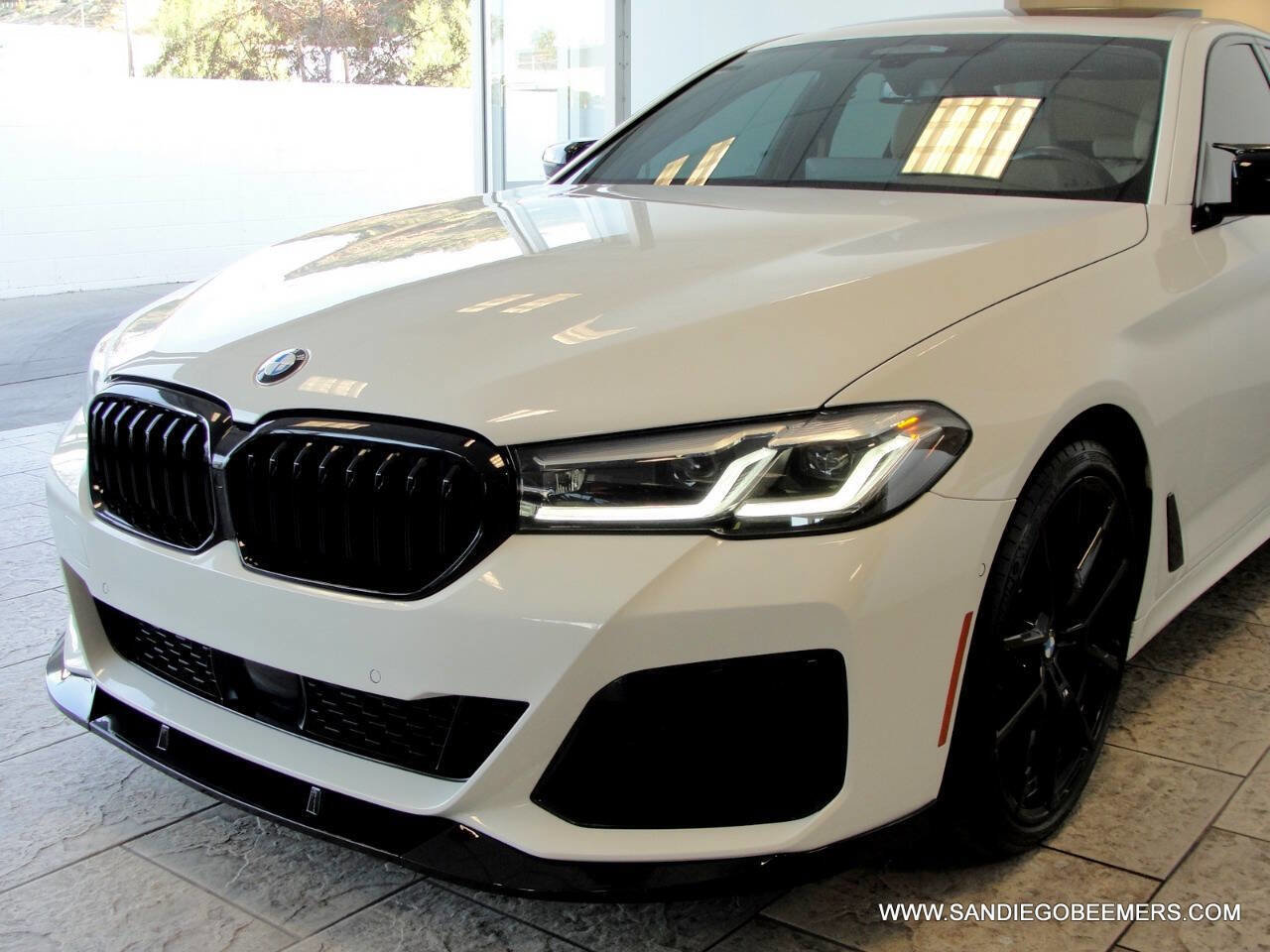 Used 2022 BMW 540i w/ M Sport Package image 29