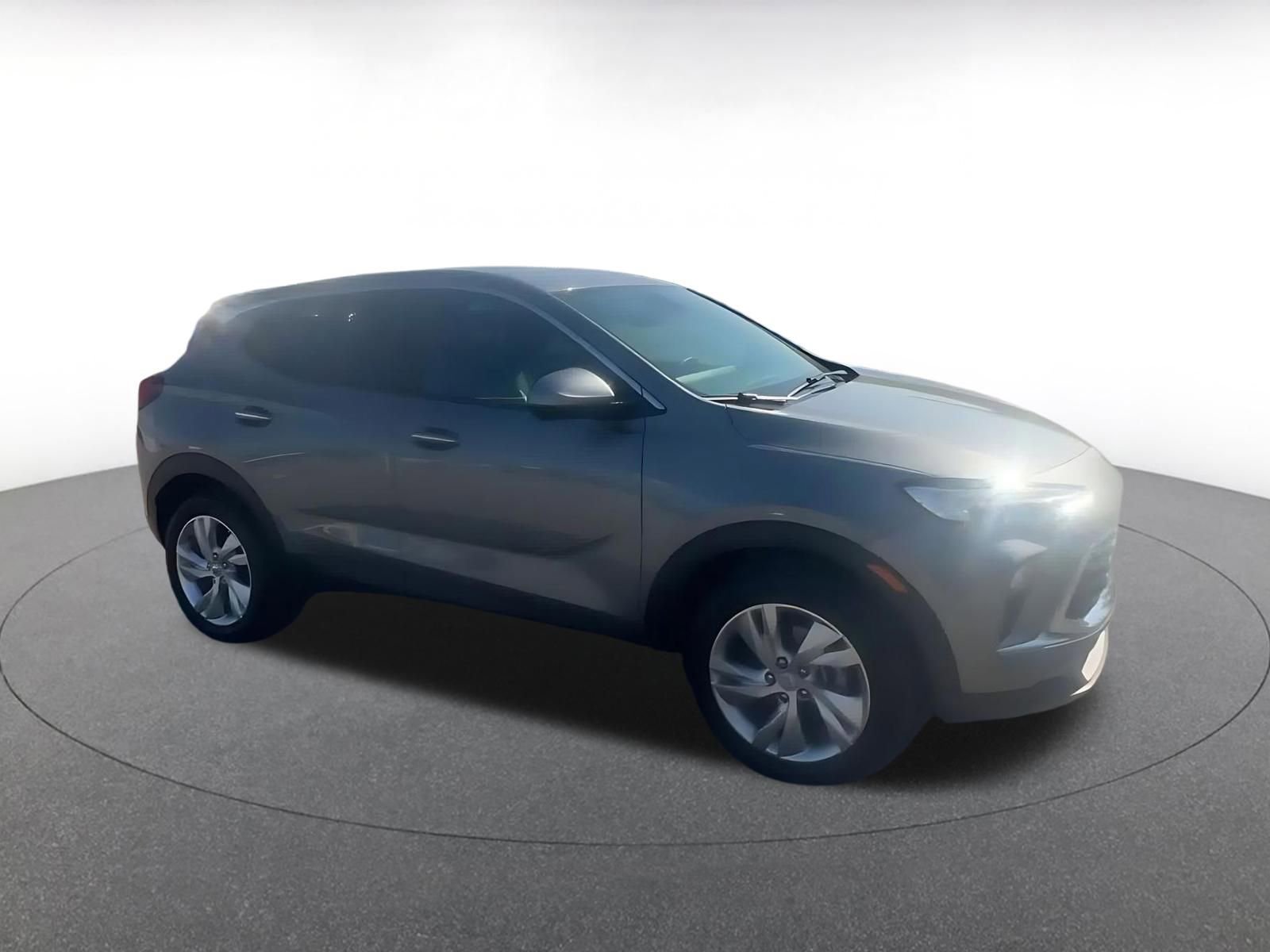 Used 2025 Buick Encore GX Preferred image 2