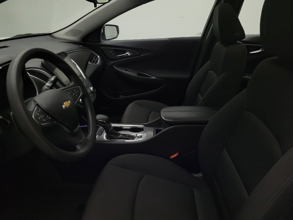 Used 2024 Chevrolet Malibu LT image 17
