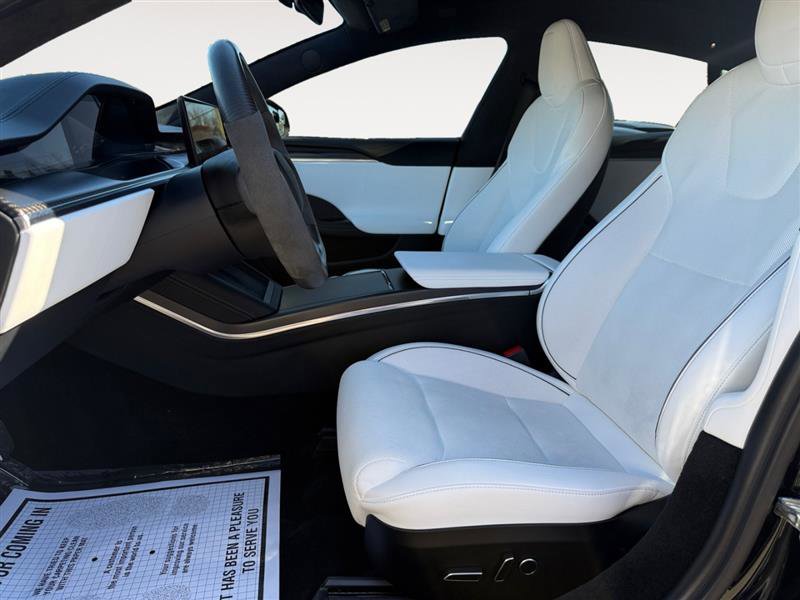 Used 2022 Tesla Model S Plaid image 9