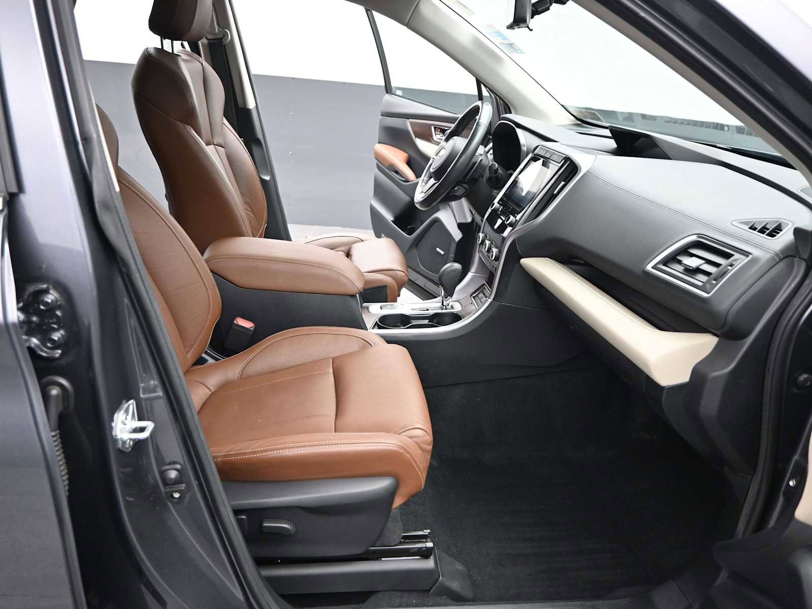 Used 2021 Subaru Ascent Touring AWD/4WD image 38