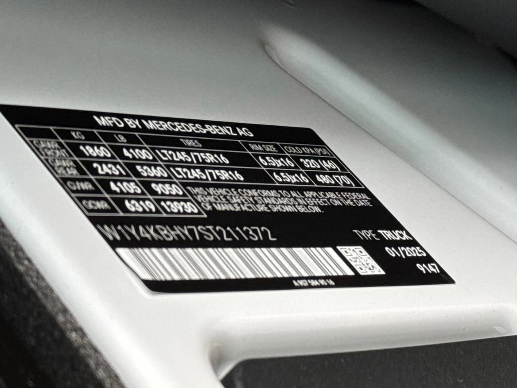 New 2025 Mercedes-Benz Sprinter 2500 image 29