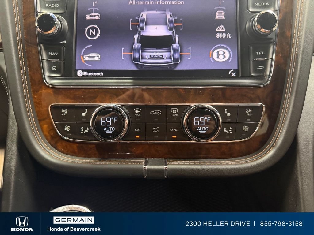 Used 2018 Bentley Bentayga AWD/4WD image 23