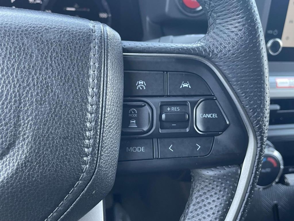 Used 2025 Toyota Tacoma TRD Off-Road AWD/4WD image 28