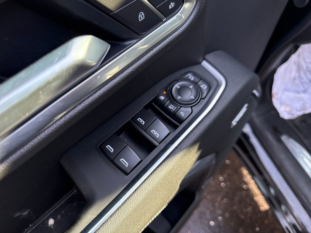 New 2026 GMC Sierra 3500 SLT image 12