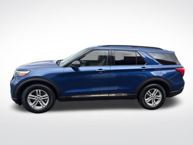 Used 2021 Ford Explorer XLT w/ Equipment Group 202A AWD/4WD image 4