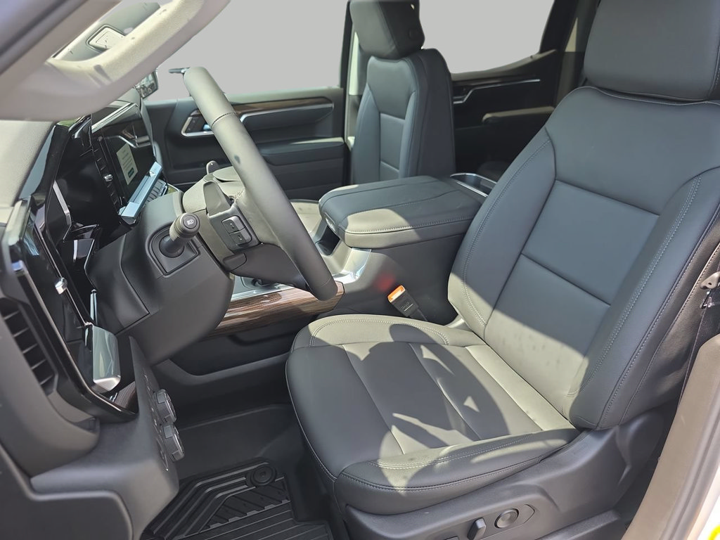 New 2026 Chevrolet Silverado 1500 RST w/ RST All Star Premium Package AWD/4WD image 17