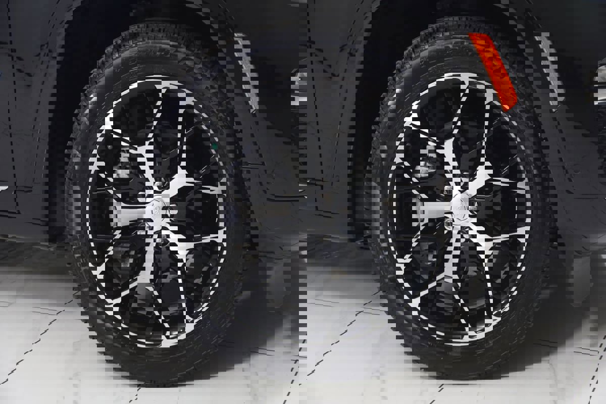 Used 2023 Jeep Grand Cherokee Summit image 20