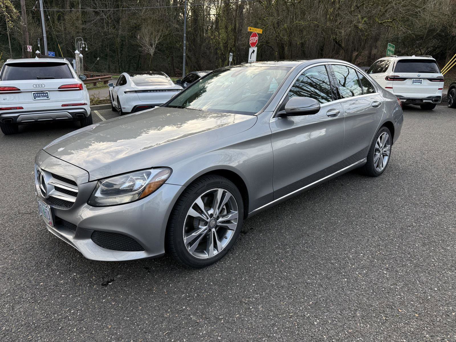 Used 2016 Mercedes-Benz C 300 Sport image 4