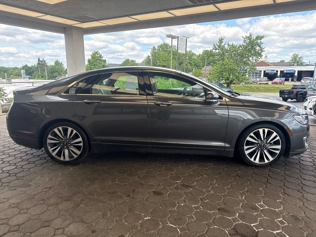 Used 2019 Lincoln MKZ Reserve w/ Luxury Package AWD/4WD image 4