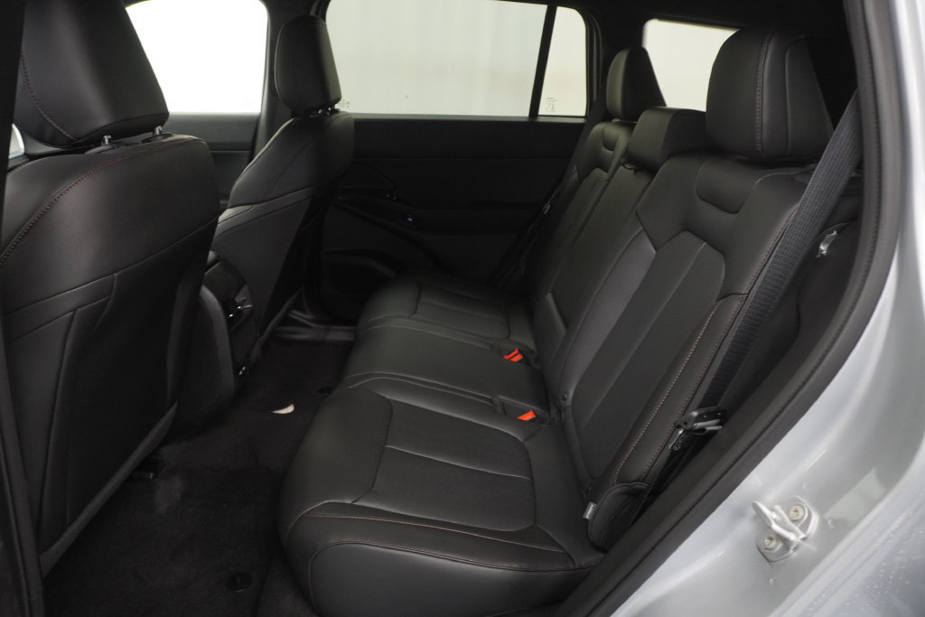 New 2026 Jeep Cherokee Limited AWD/4WD image 17