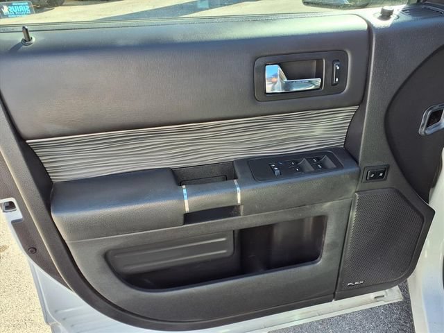 Used 2016 Ford Flex SEL w/ Equipment Group 202A FWD image 12