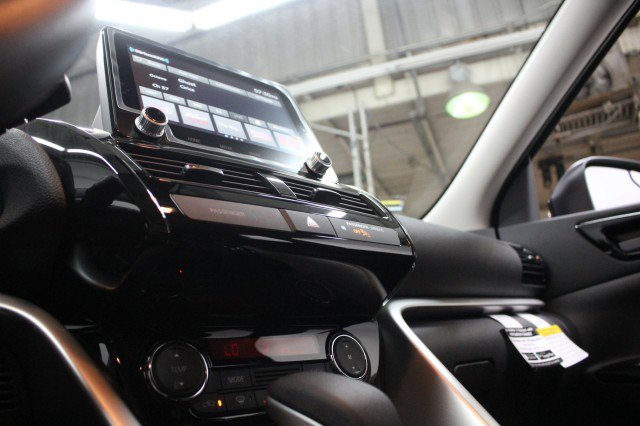 New 2026 Mitsubishi Eclipse Cross LE AWD/4WD image 12