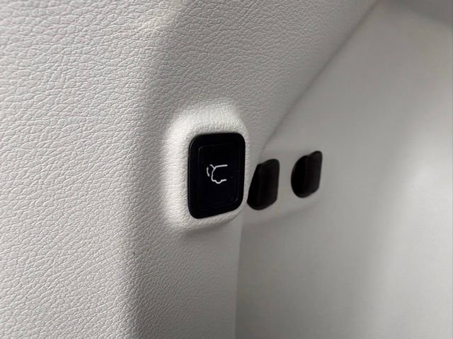 Used 2022 Jeep Cherokee Latitude Lux image 34