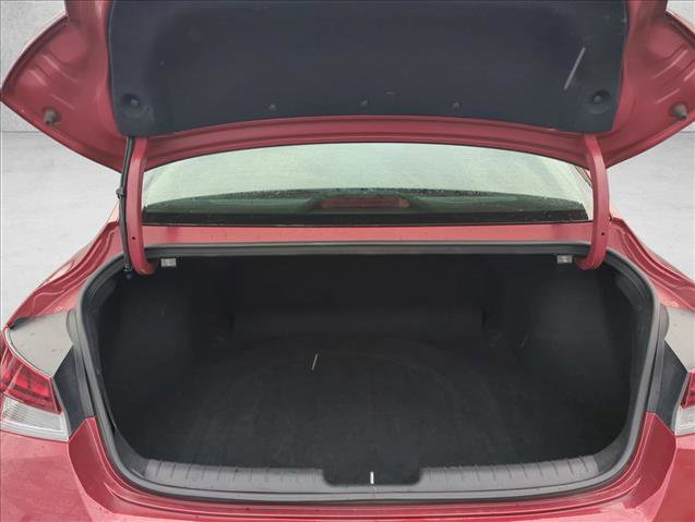 Used 2024 Hyundai Elantra Limited image 10