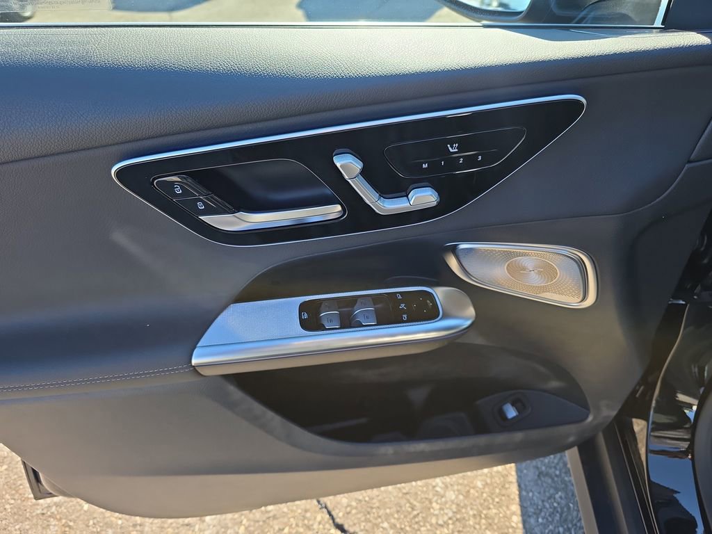 New 2026 Mercedes-Benz GLC 300 4MATIC image 11