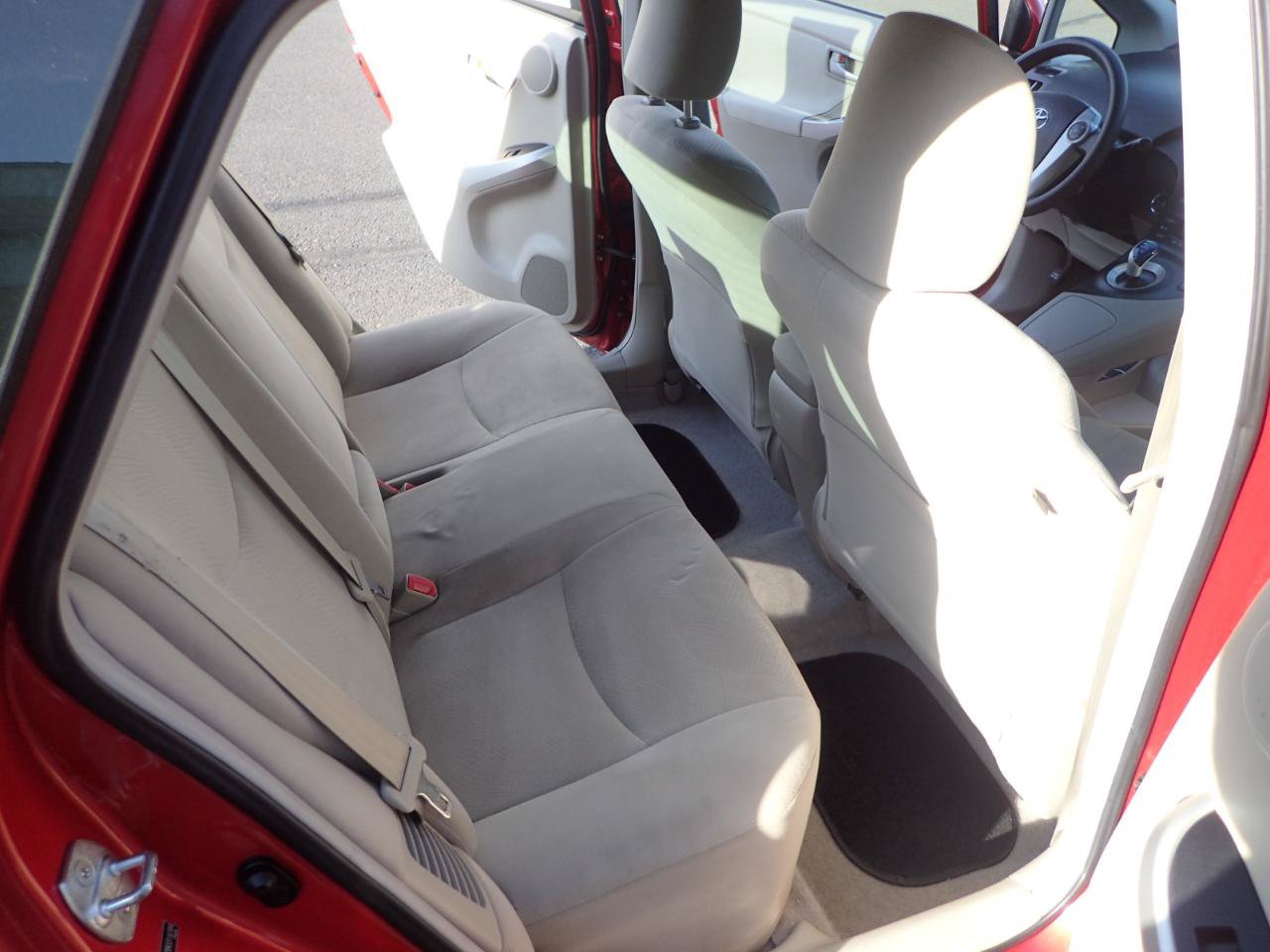 Used 2011 Toyota Prius Three w/ Appearance Pkg FWD image 12