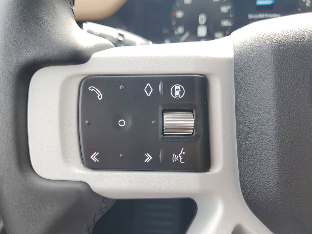 New 2026 Land Rover Defender 130 X-Dynamic SE AWD/4WD image 17