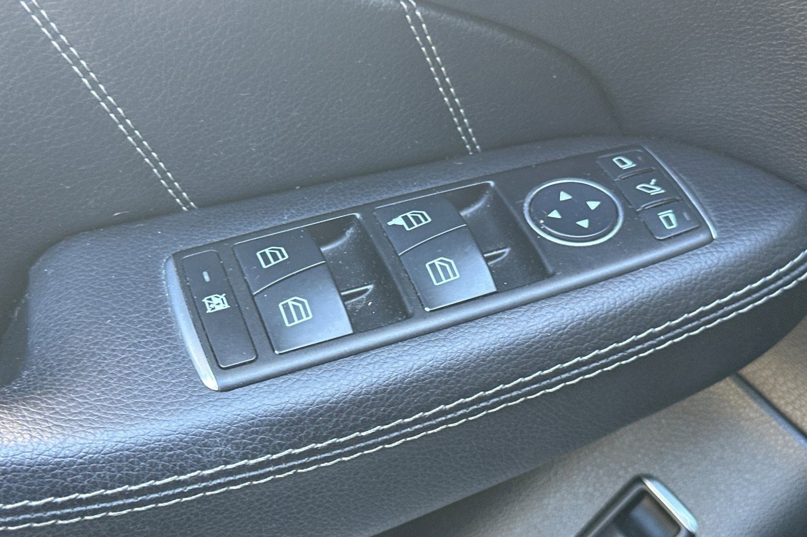 Used 2016 Mercedes-Benz GL 450 4MATIC image 14