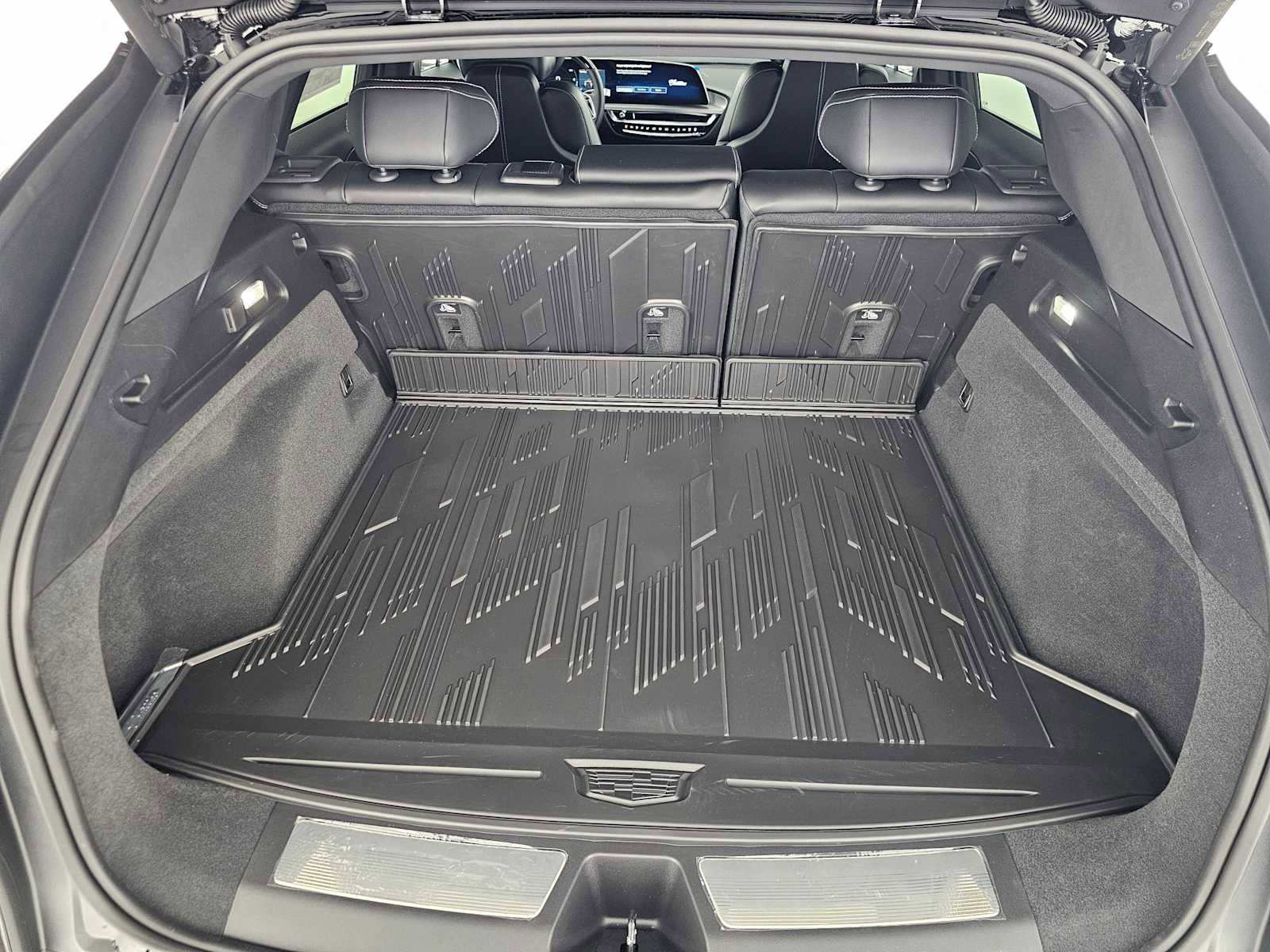 New 2026 Cadillac Lyriq Luxury image 14