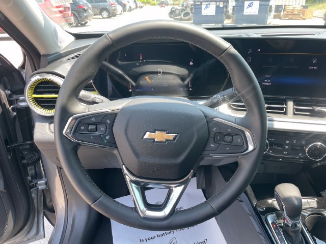 Used 2026 Chevrolet Trax LT w/ Driver Confidence Package FWD image 25