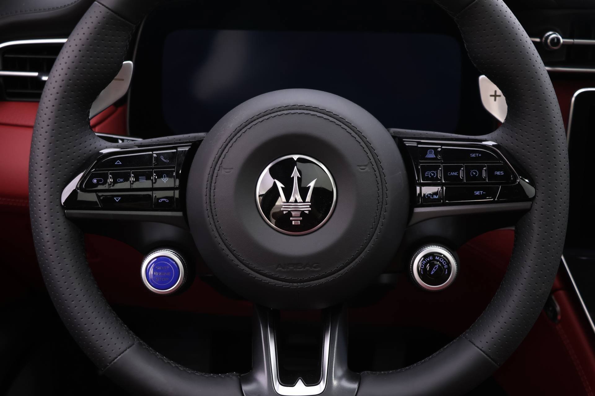 New 2025 Maserati Grecale Folgore image 13