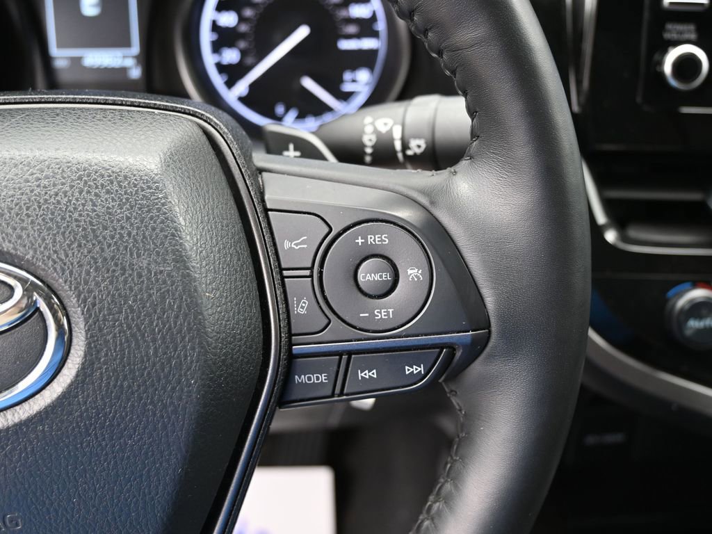 Used 2024 Toyota Camry SE FWD image 17