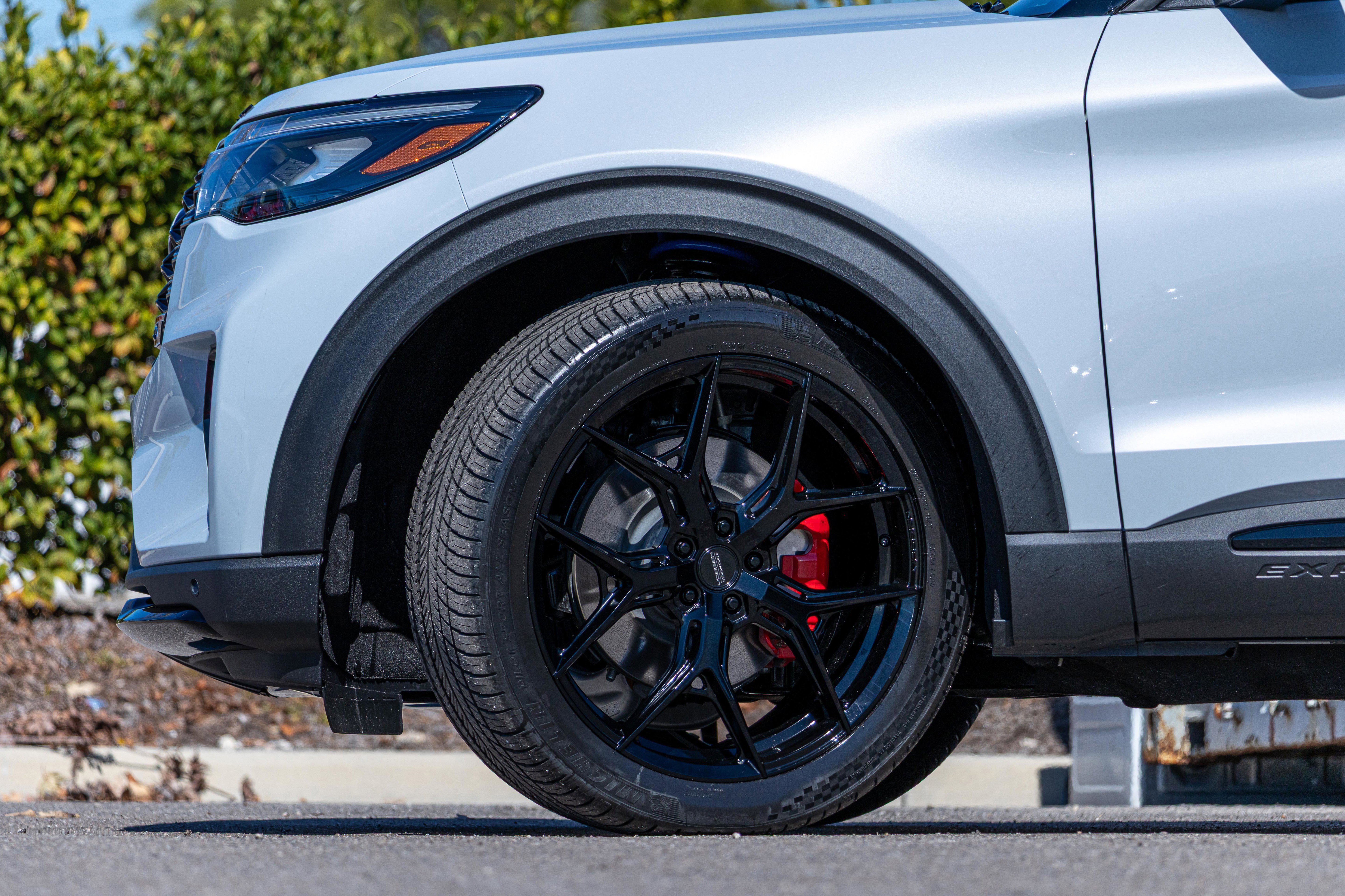 New 2026 Ford Explorer ST w/ Sun And Sound Package image 22