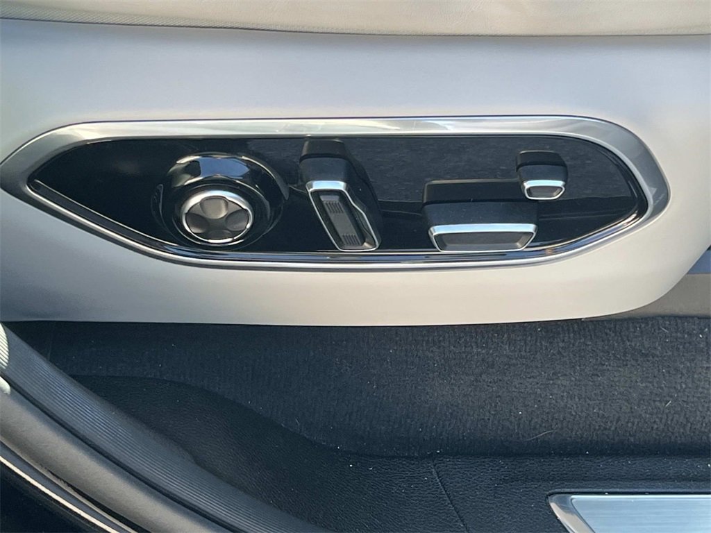 Used 2022 Jeep Grand Cherokee Summit w/ Adv Protech Group IV image 20