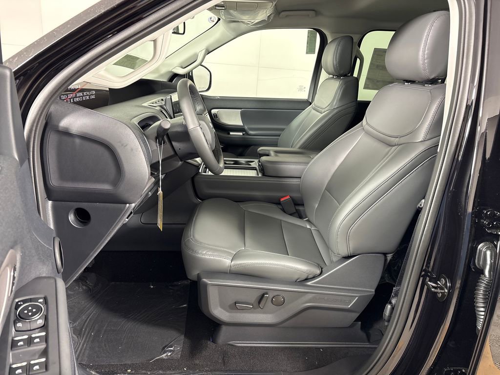 New 2026 Ford Expedition Active image 30