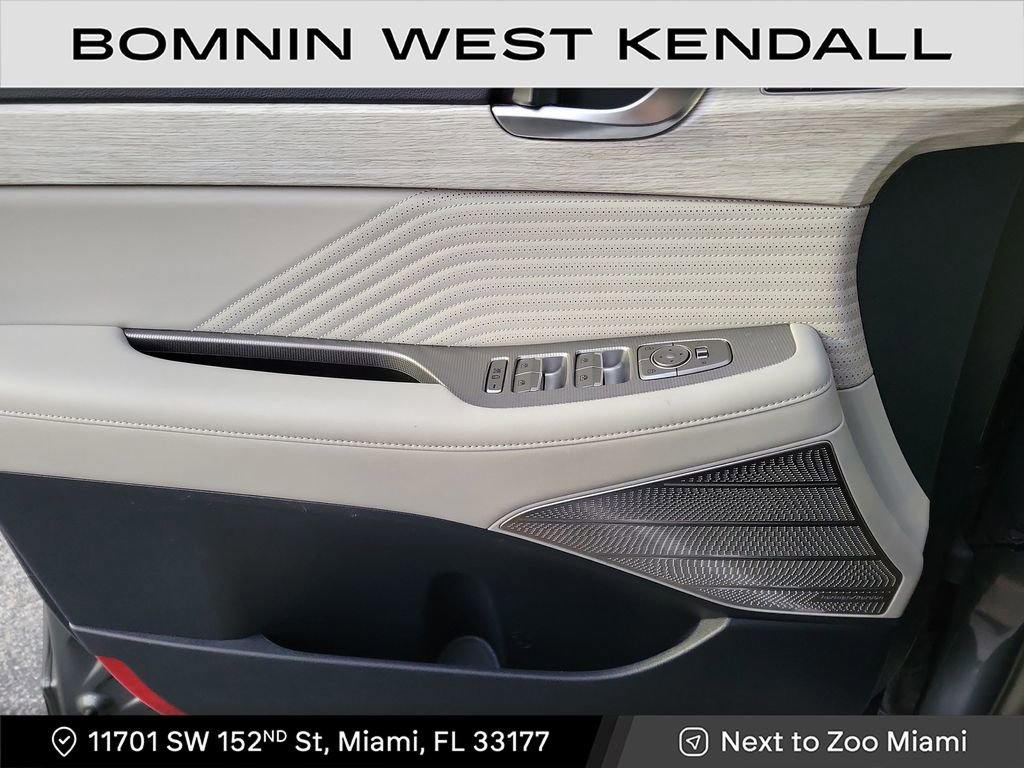 Used 2024 Hyundai Palisade Calligraphy image 27