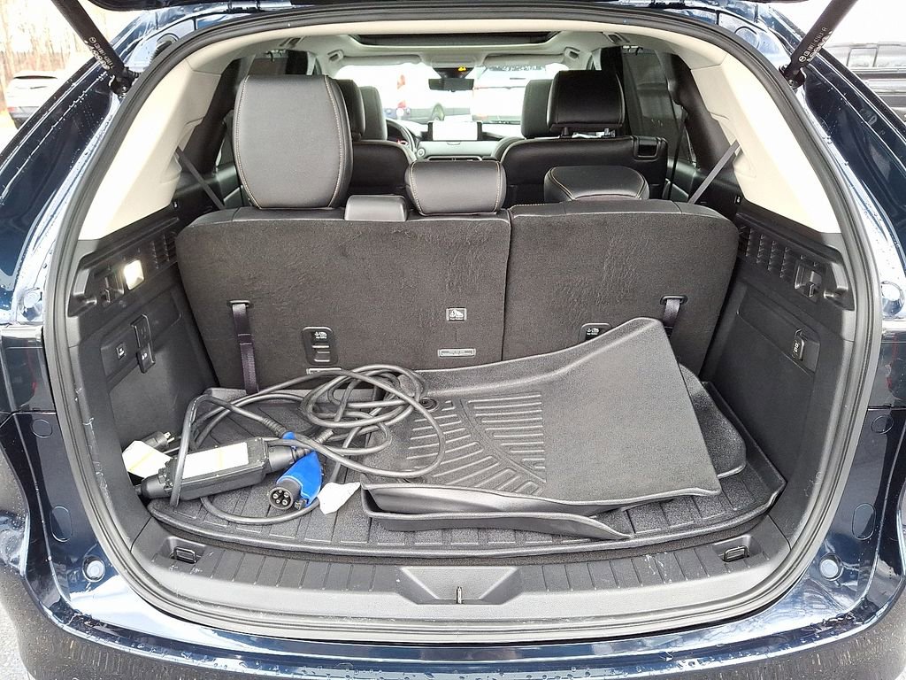 Used 2024 MAZDA CX-90 Plug-In Hybrid w/ Premium Pkg image 30