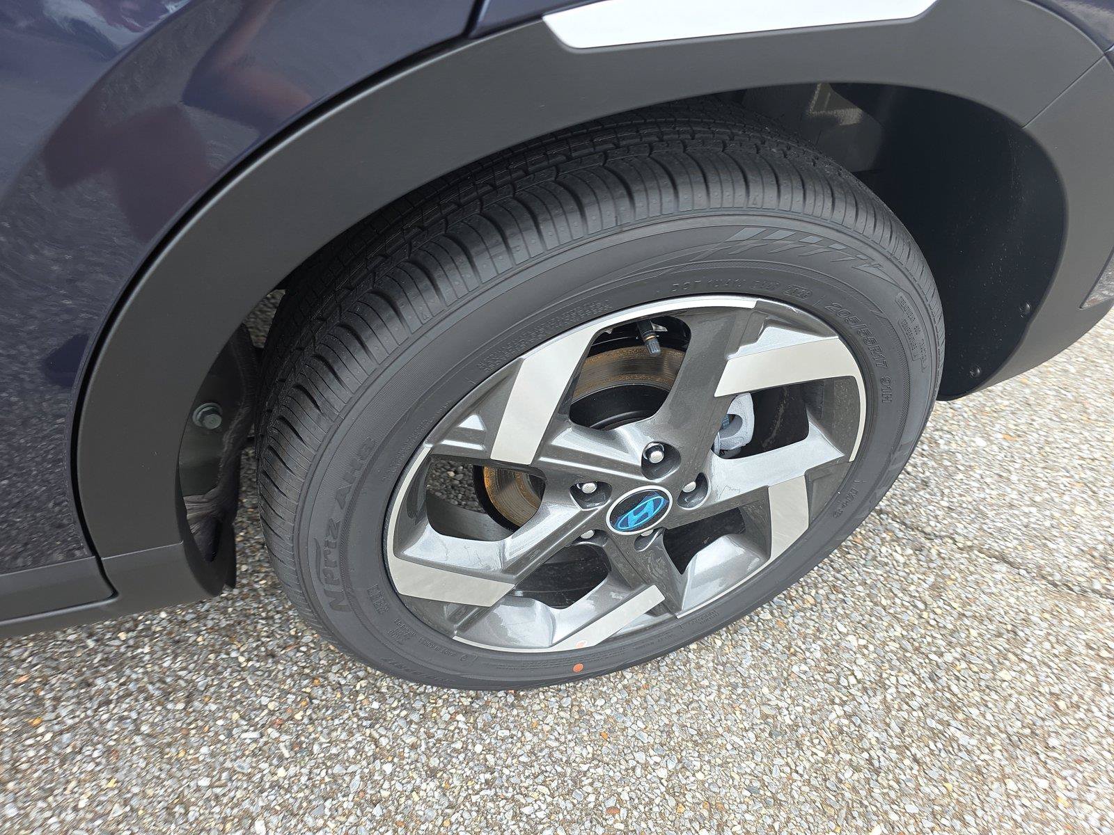 New 2026 Hyundai Venue SEL FWD image 9