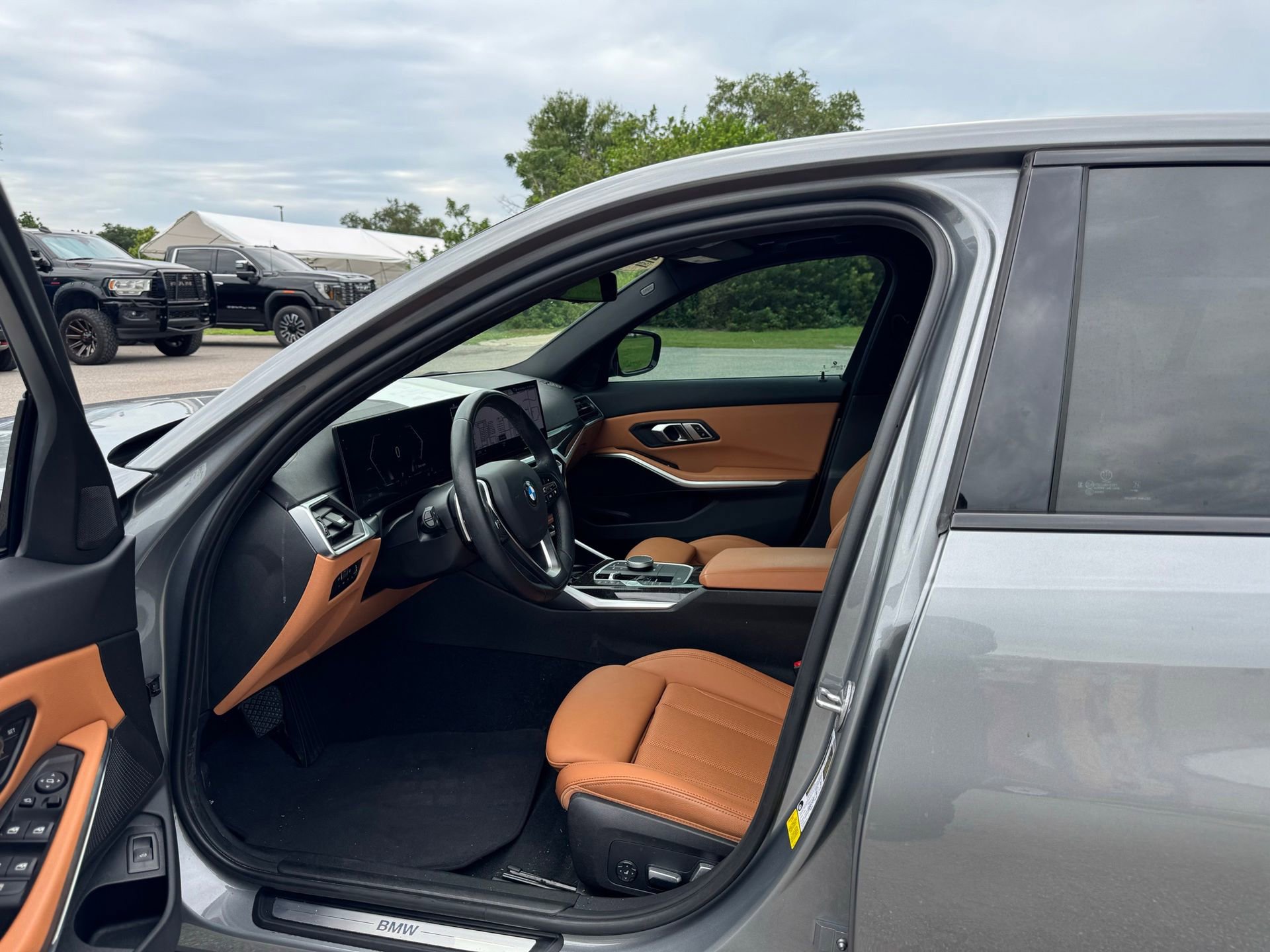 Certified 2023 BMW 330i Sedan w/ Parking Assistance Package RWD image 6