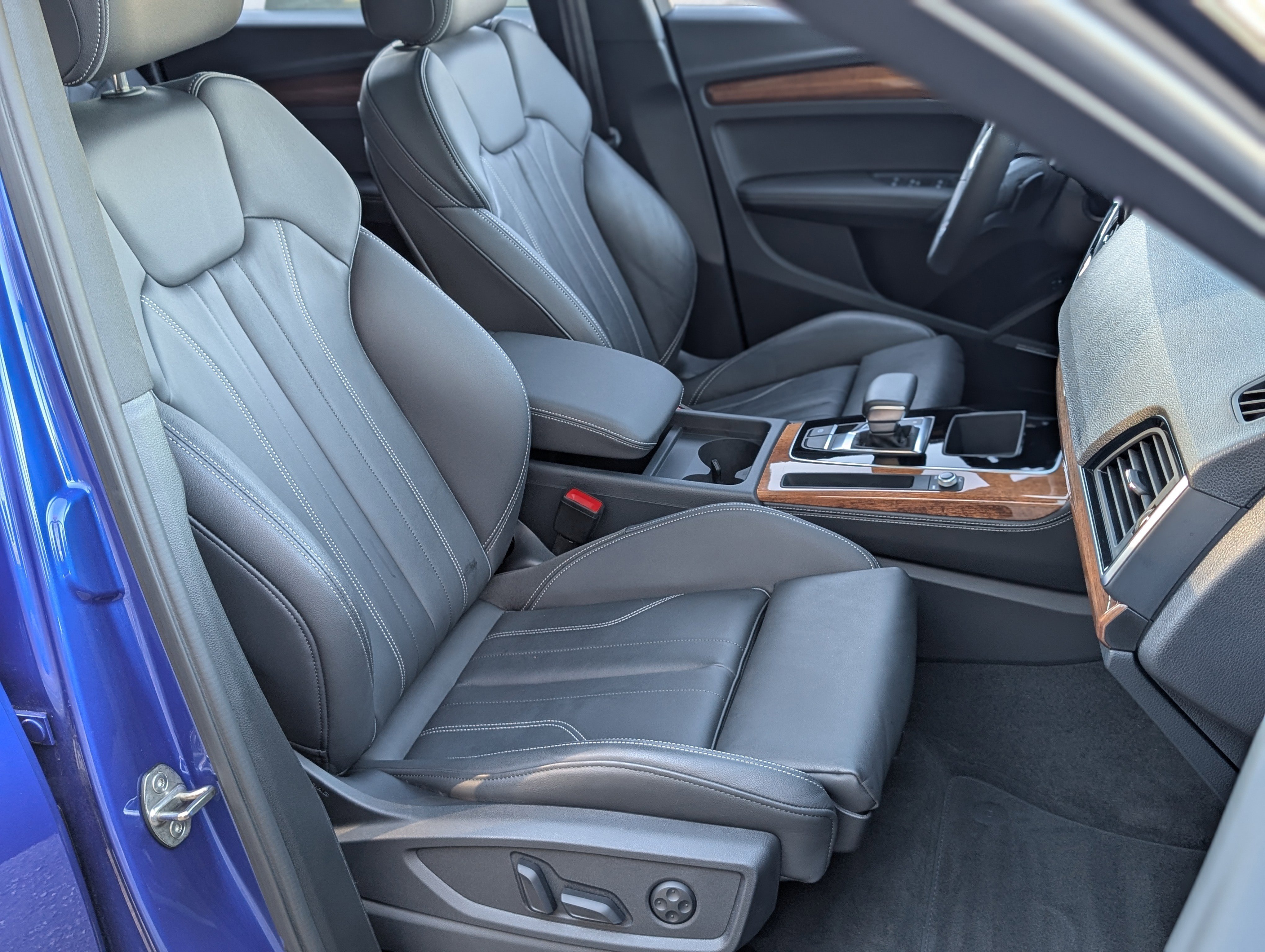 Used 2024 Audi Q5 e Premium Plus image 23