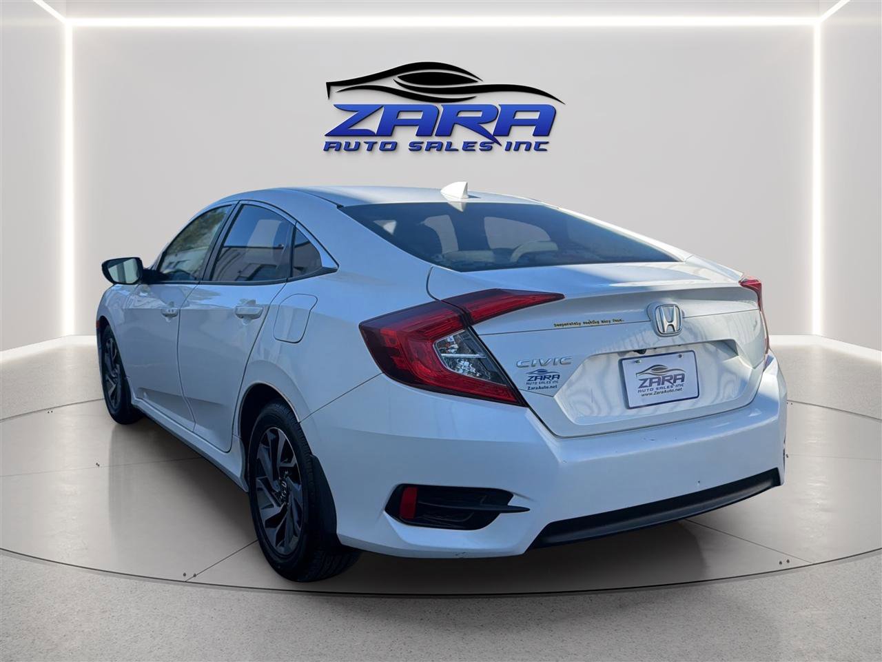 Used 2017 Honda Civic EX image 5