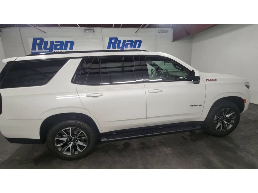 Certified 2023 Chevrolet Tahoe Z71 w/ Luxury Package AWD/4WD image 9