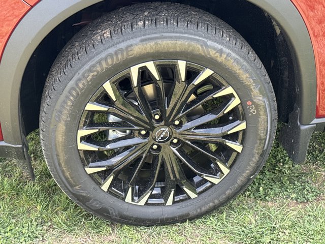 New 2026 Nissan Rogue SV AWD/4WD image 16