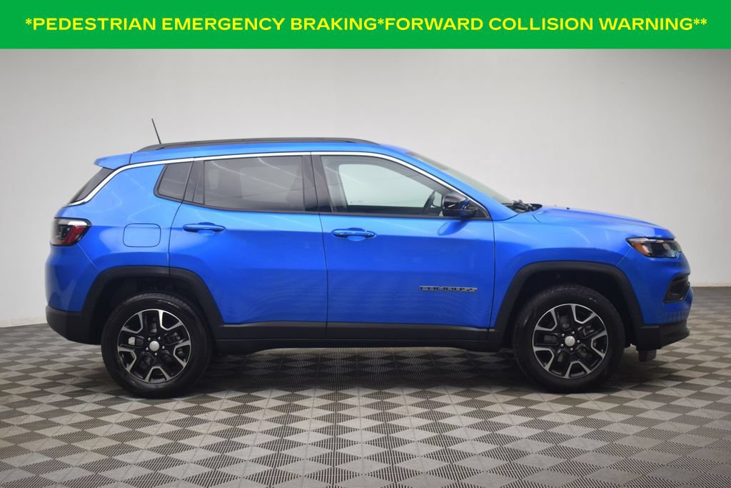 Used 2022 Jeep Compass Latitude AWD/4WD image 15