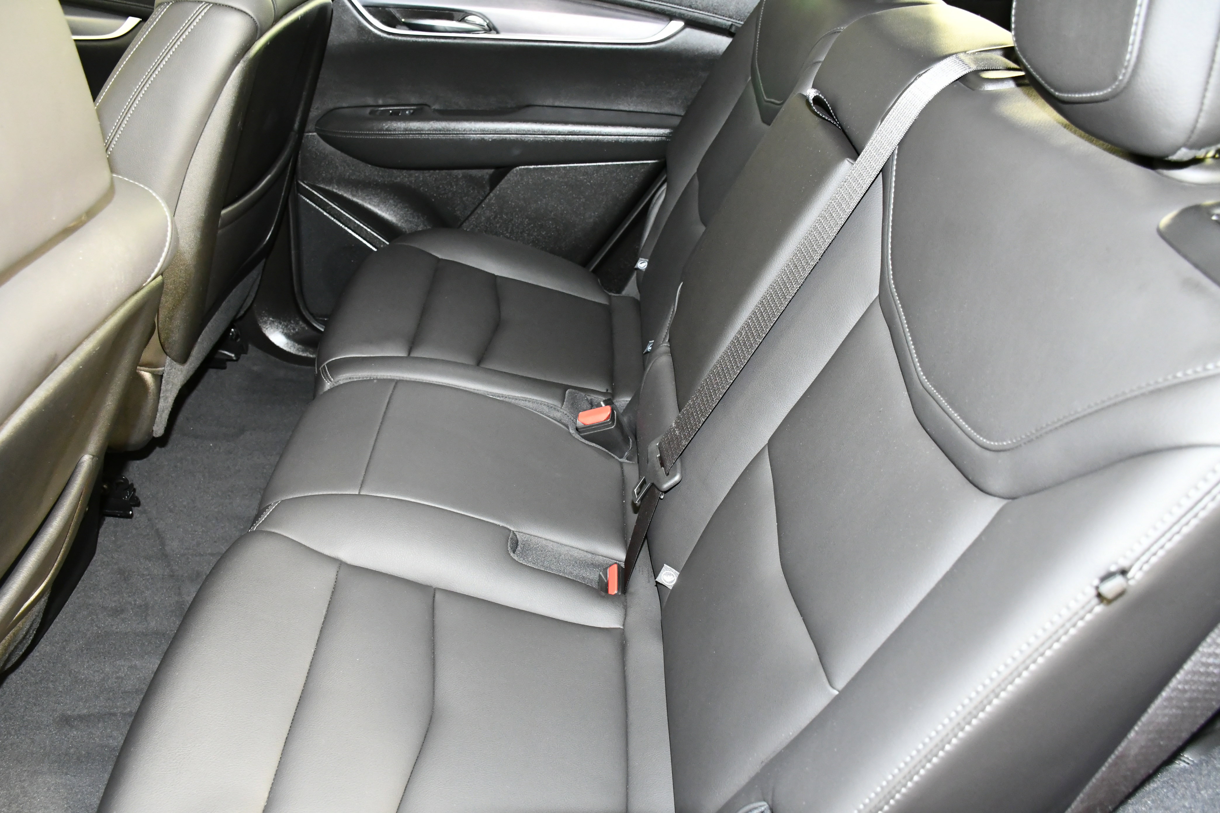 Used 2025 Cadillac XT6 Luxury image 49