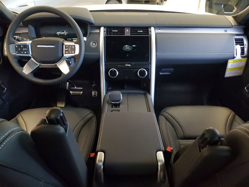 New 2026 Land Rover Discovery Limited Edition image 27