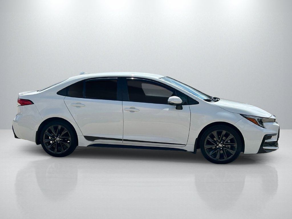 Certified 2026 Toyota Corolla SE FWD image 4